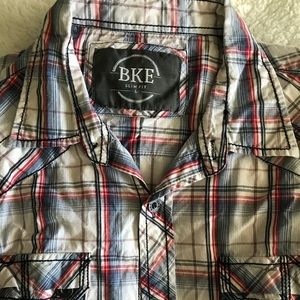 BKE Men’s button down shirt.